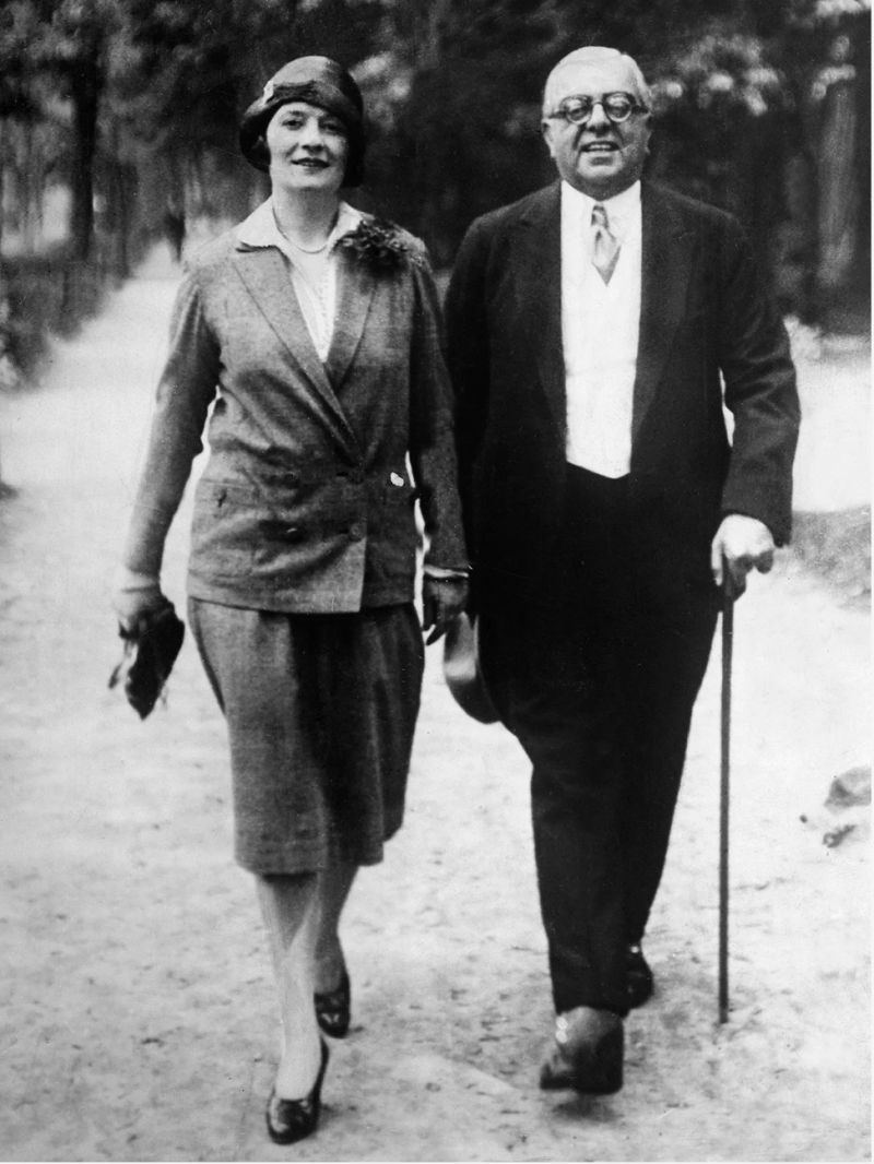 Chapter 3D: The Aga Khan was the most socially astute of the three